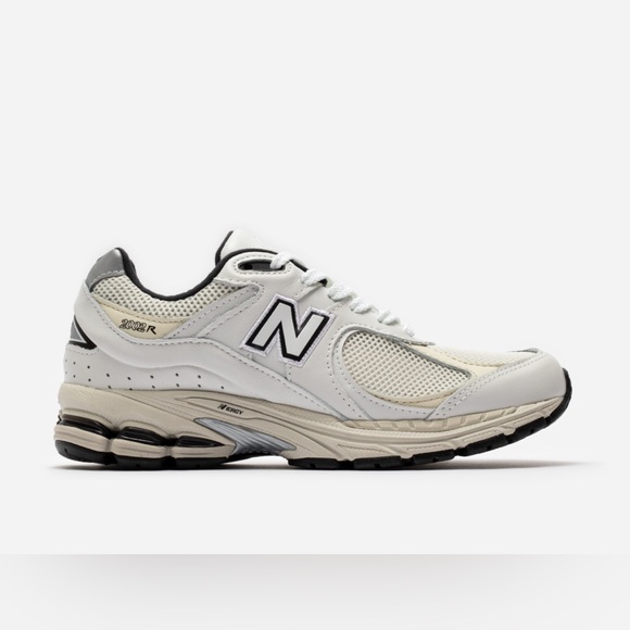 New Balance ML2002RQ size 12 mens sneakers - Picture 1 of 5